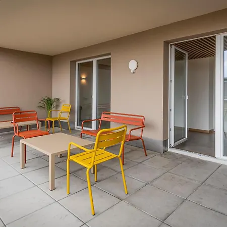 Apartament Lorentes *