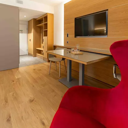 Apartament Lorentes *